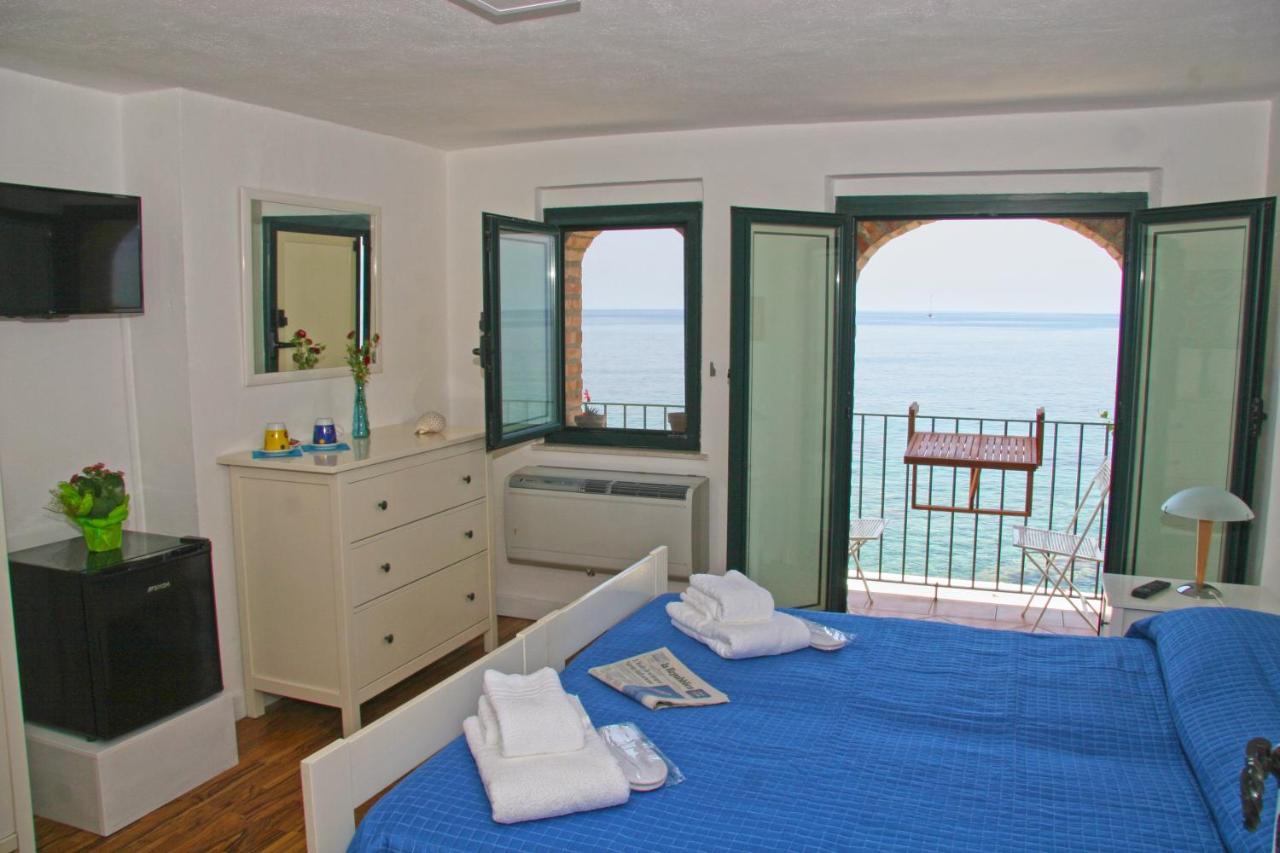 Bb Il Generale Bed & Breakfast Scilla Exterior photo