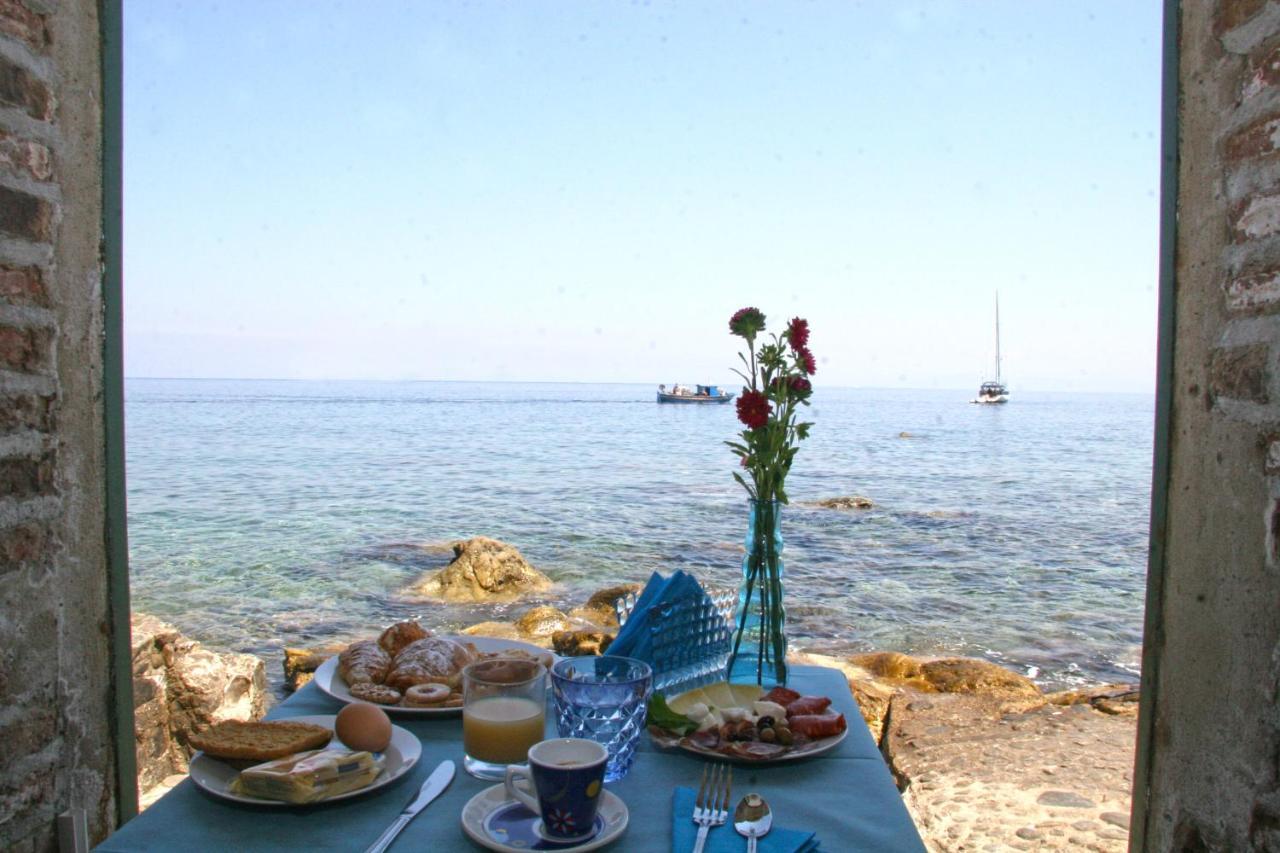 Bb Il Generale Bed & Breakfast Scilla Exterior photo